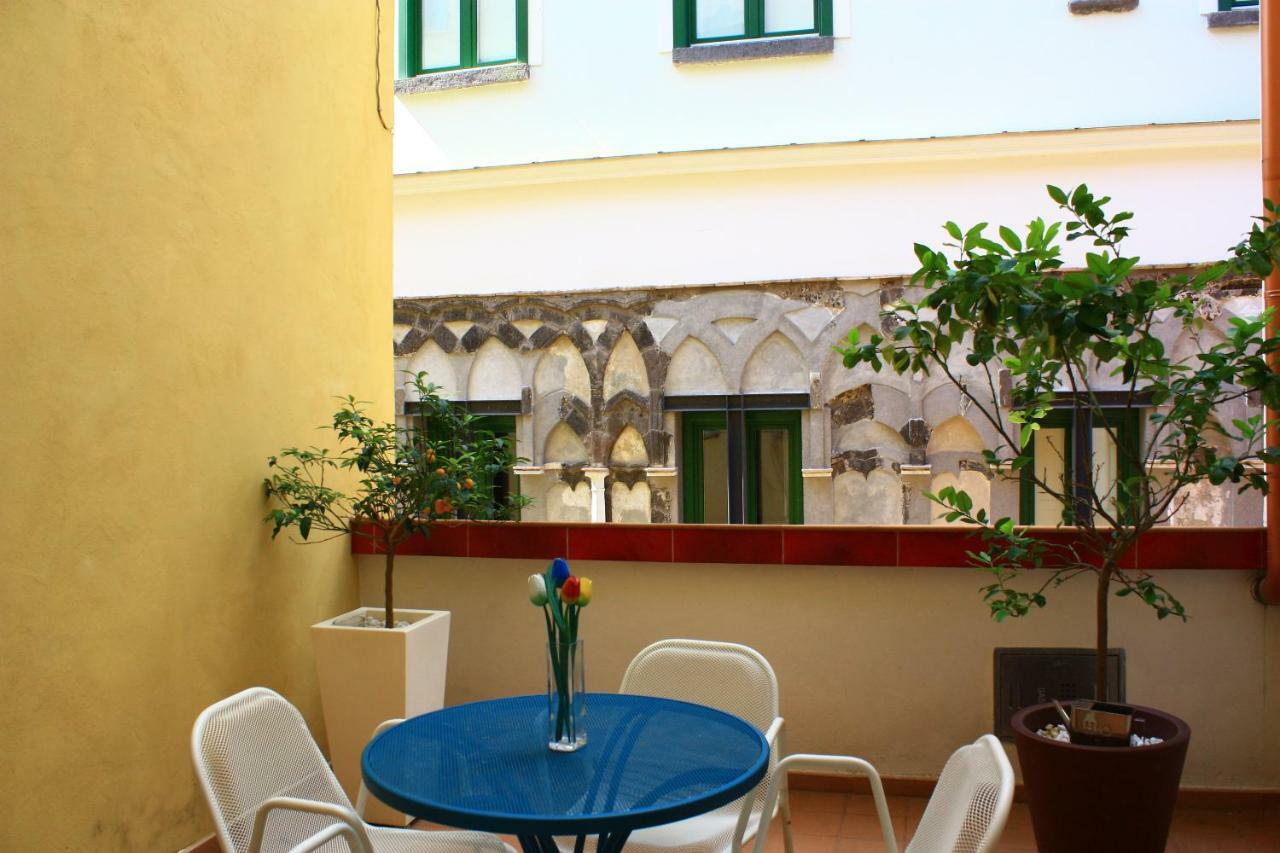 Haripergo Apartments A Bridge For Amalfi Coast 萨莱诺 外观 照片