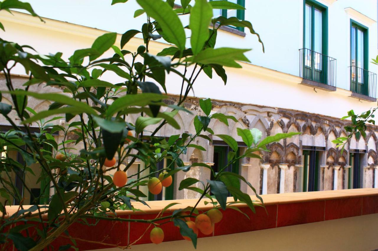 Haripergo Apartments A Bridge For Amalfi Coast 萨莱诺 外观 照片