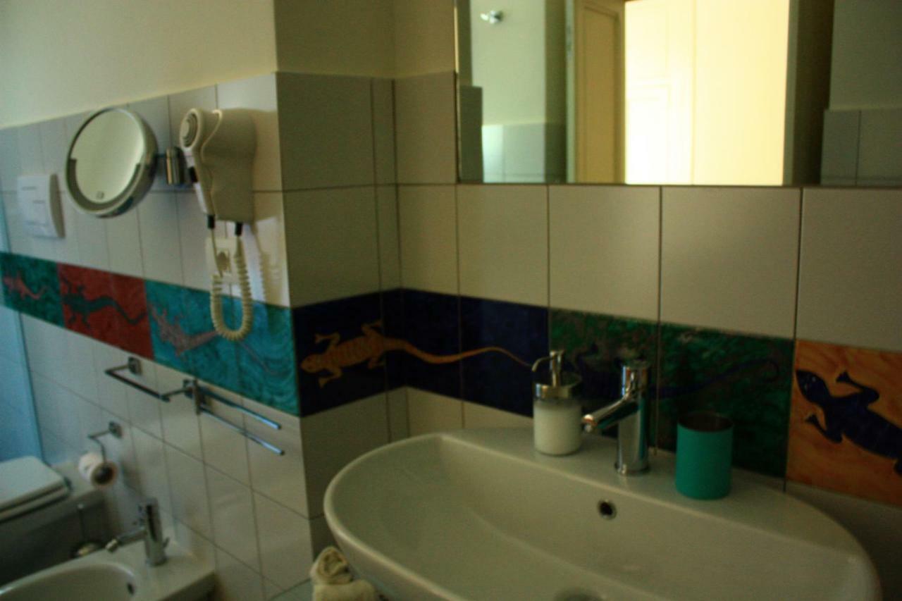 Haripergo Apartments A Bridge For Amalfi Coast 萨莱诺 外观 照片